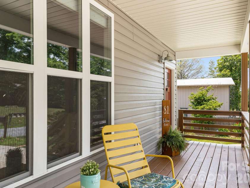 81 Bellevue Road, Asheville, NC 28803.  MLS# CAR4399071, YatesRealty ID 34442. Front porch