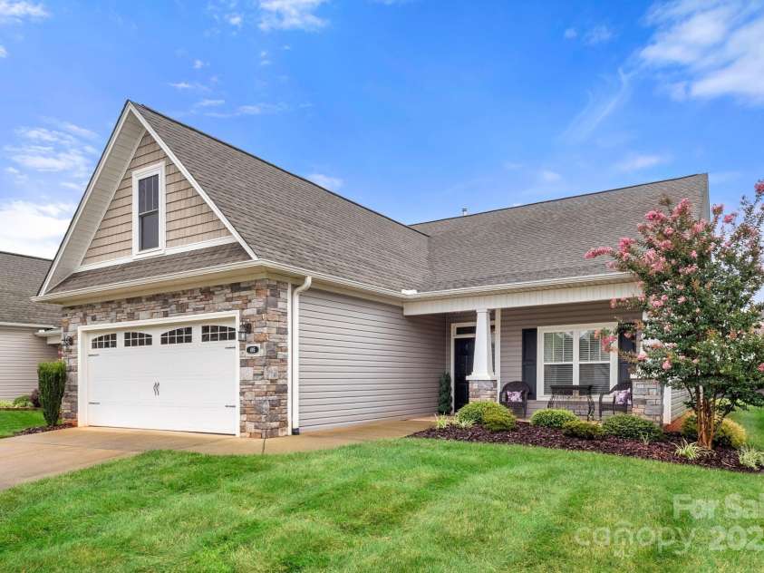 495 Pepperstone Drive, Salisbury, NC 28146.  MLS# CAR4290536, YatesRealty ID 34443. 