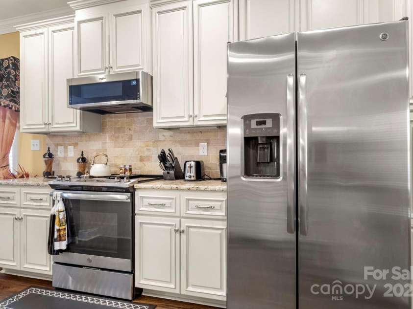495 Pepperstone Drive, Salisbury, NC 28146.  MLS# CAR4290536, YatesRealty ID 34443. 