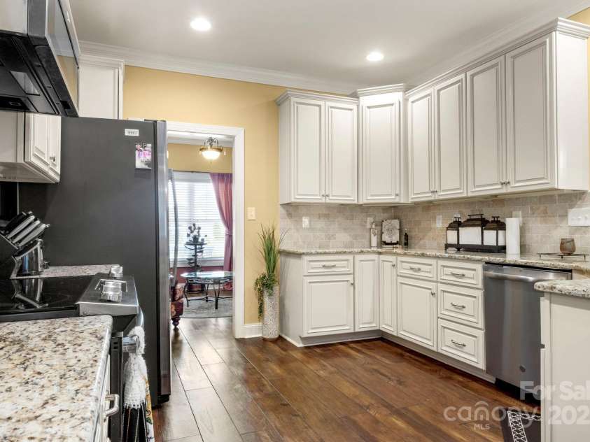 495 Pepperstone Drive, Salisbury, NC 28146.  MLS# CAR4290536, YatesRealty ID 34443. 