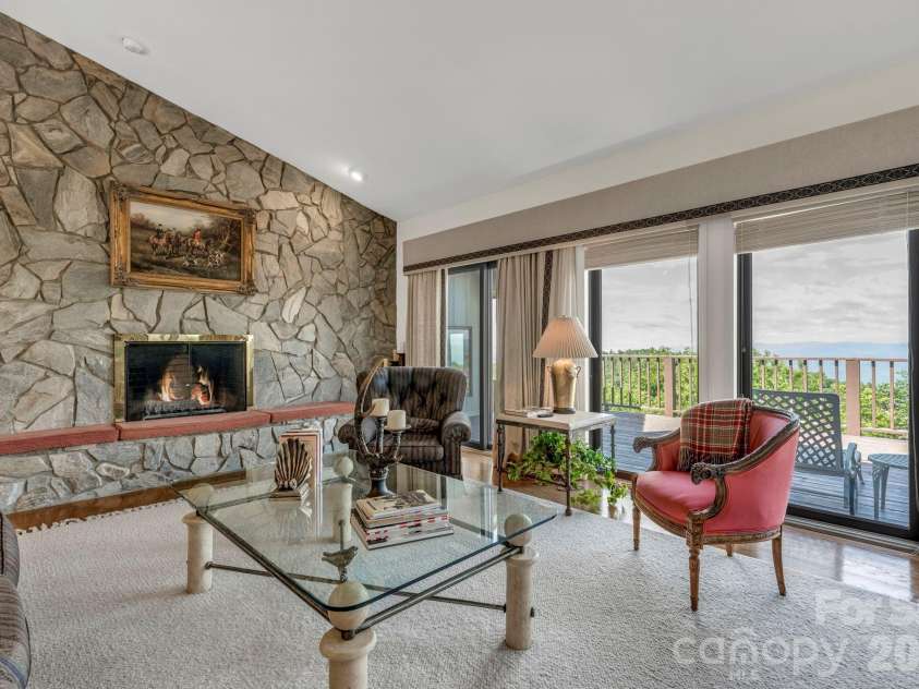 483 Green Hill Drive, Blowing Rock, NC 28605.  MLS# CAR4396088, YatesRealty ID 34445. 