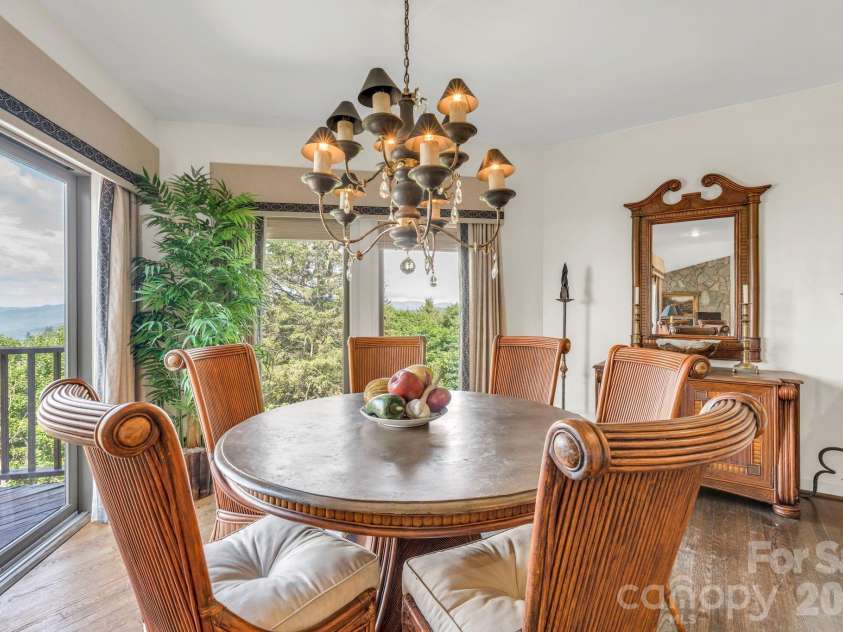 483 Green Hill Drive, Blowing Rock, NC 28605.  MLS# CAR4396088, YatesRealty ID 34445. Dining with views!
