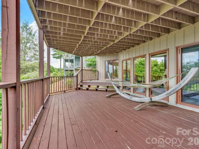 483 Green Hill Drive, Blowing Rock, NC 28605.  MLS# CAR4396088, YatesRealty ID 34445. Lower-level deck