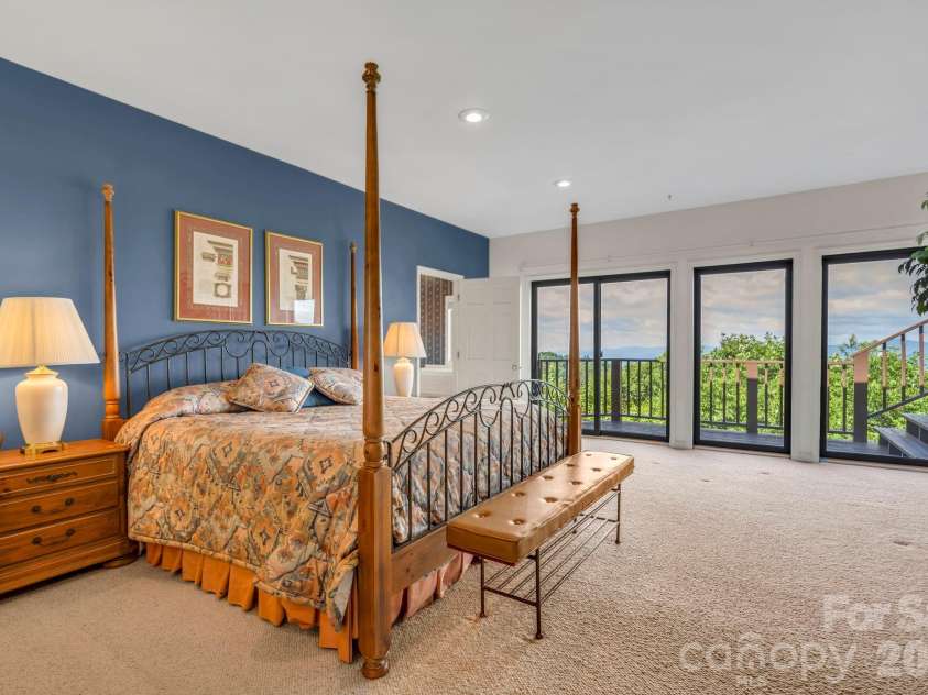 483 Green Hill Drive, Blowing Rock, NC 28605.  MLS# CAR4396088, YatesRealty ID 34445. Main-level primary suite with views!