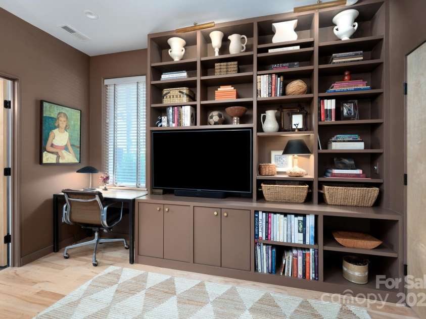 26 Winnfred Street, Asheville, NC 28806.  MLS# CAR4293290, YatesRealty ID 34446. Newly Added Built-In Entertainment Center