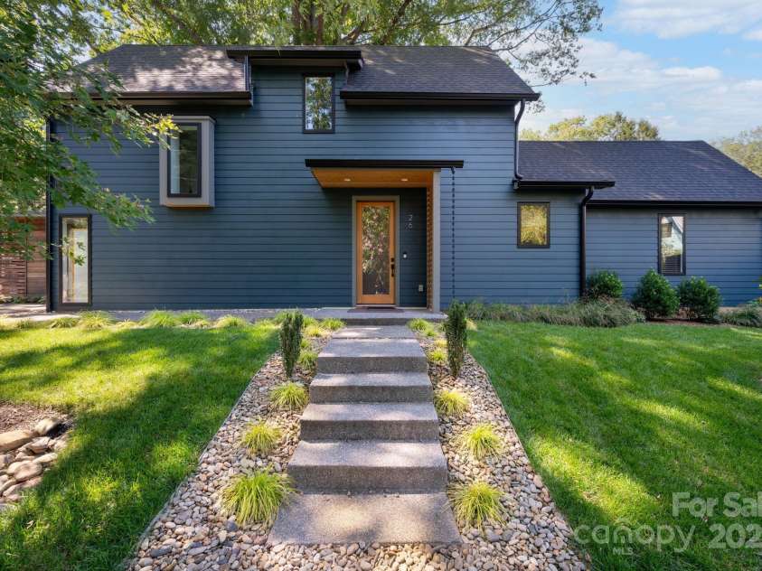 26 Winnfred Street, Asheville, NC 28806.  MLS# CAR4293290, YatesRealty ID 34446. Sophisticated Modern GreenBuilt Home by JAG Construction in Desirable West Asheville