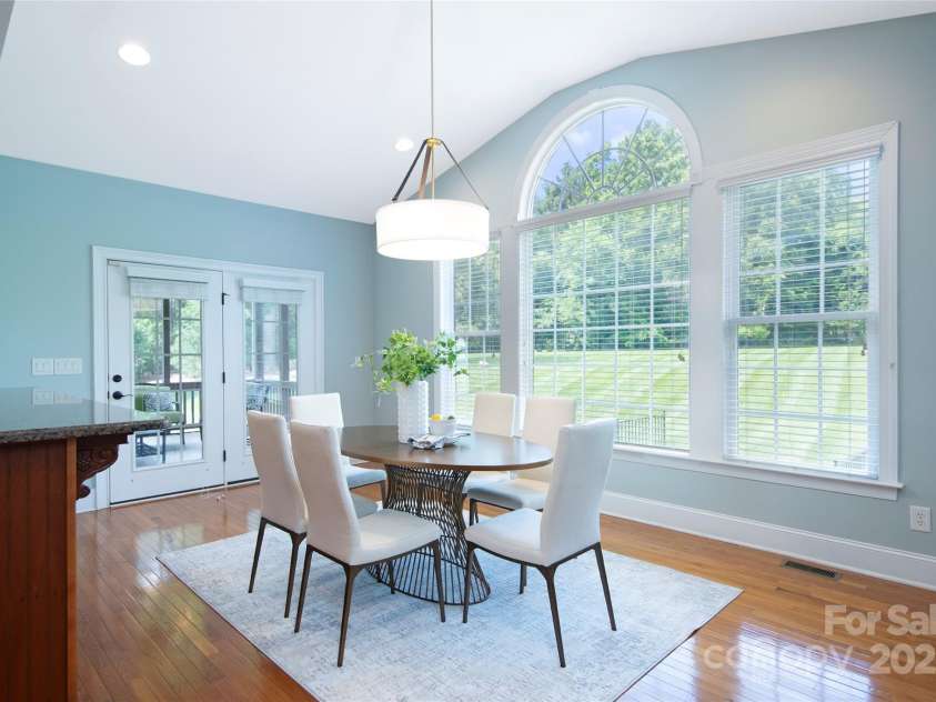 512 Appomatox Drive, Marvin, NC 28173.  MLS# CAR4269133, YatesRealty ID 34447. Morning Room