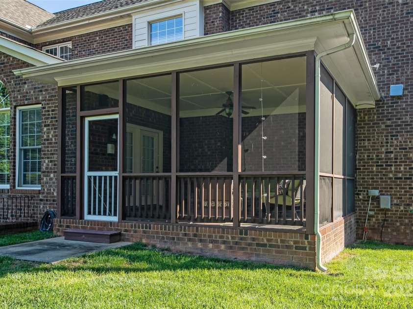 512 Appomatox Drive, Marvin, NC 28173.  MLS# CAR4269133, YatesRealty ID 34447. Screen Porch