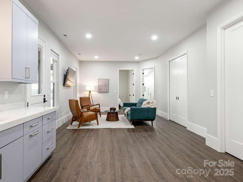 274 Elysian Drive, Mooresville, NC 28117.  MLS# CAR4281477, YatesRealty ID 34448. 2nd Living Quarters