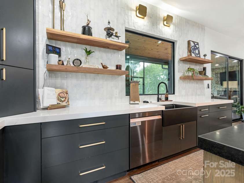 274 Elysian Drive, Mooresville, NC 28117.  MLS# CAR4281477, YatesRealty ID 34448. Kitchen