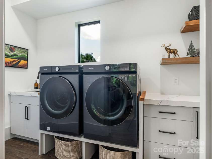 274 Elysian Drive, Mooresville, NC 28117.  MLS# CAR4281477, YatesRealty ID 34448. Laundry Room on Main