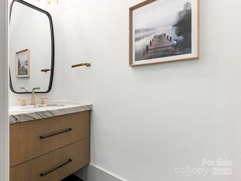 274 Elysian Drive, Mooresville, NC 28117.  MLS# CAR4281477, YatesRealty ID 34448. Powder Room