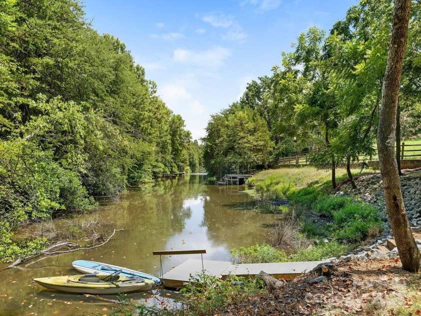 274 Elysian Drive, Mooresville, NC 28117.  MLS# CAR4281477, YatesRealty ID 34448. Waterfront