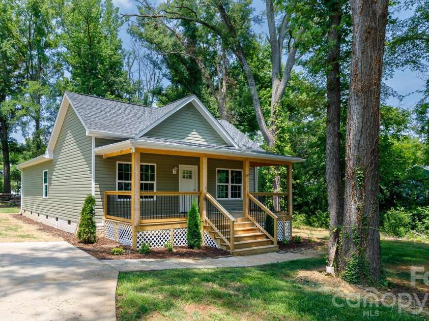 314 Friedheim Road, Rock Hill, SC 29730.  MLS# CAR4399533, YatesRealty ID 34449. 
