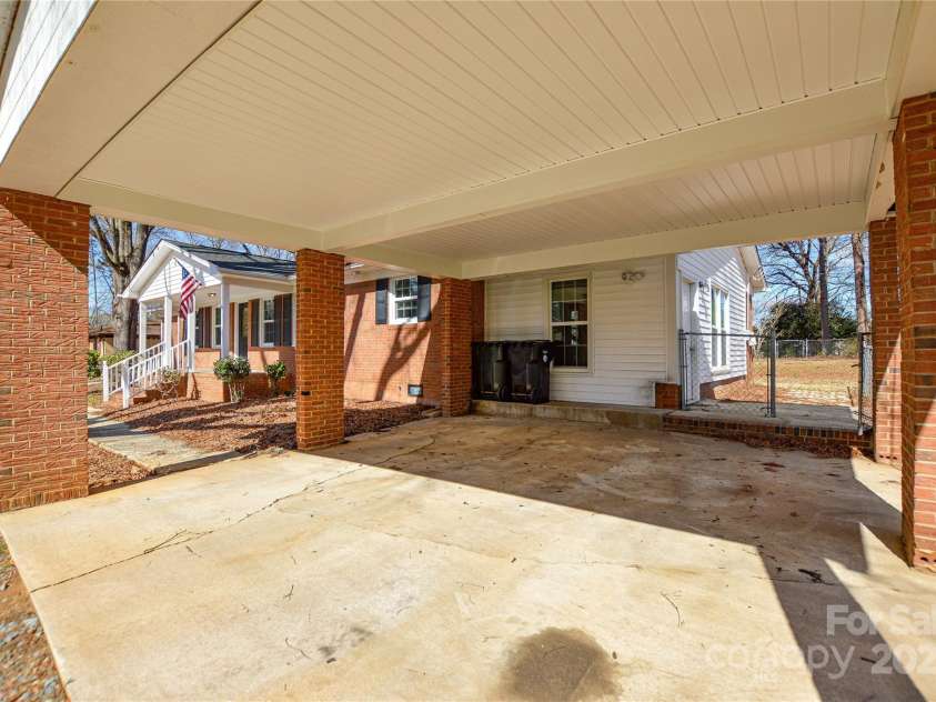 571 Amity Avenue, Concord, NC 28025.  MLS# CAR4230998, YatesRealty ID 3445. 