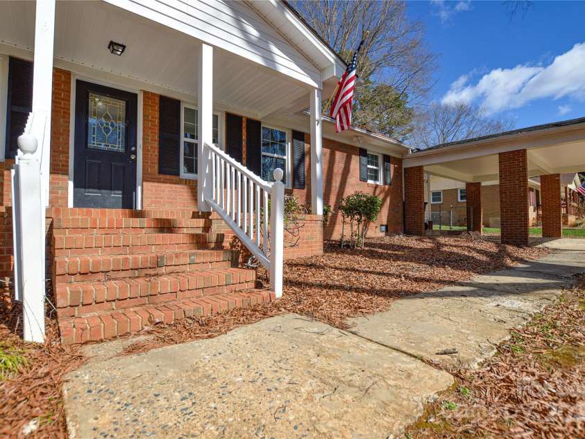 571 Amity Avenue, Concord, NC 28025.  MLS# CAR4230998, YatesRealty ID 3445. 