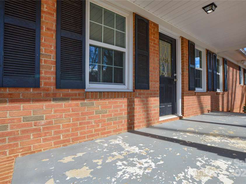 571 Amity Avenue, Concord, NC 28025.  MLS# CAR4230998, YatesRealty ID 3445. 