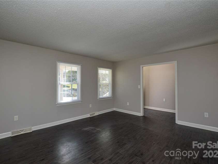 571 Amity Avenue, Concord, NC 28025.  MLS# CAR4230998, YatesRealty ID 3445. 