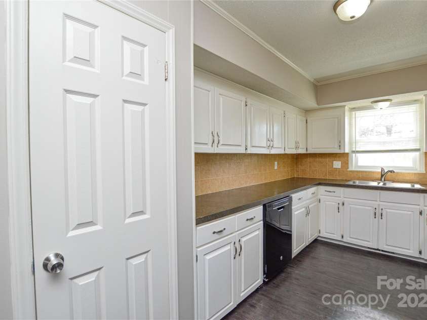 571 Amity Avenue, Concord, NC 28025.  MLS# CAR4230998, YatesRealty ID 3445. 