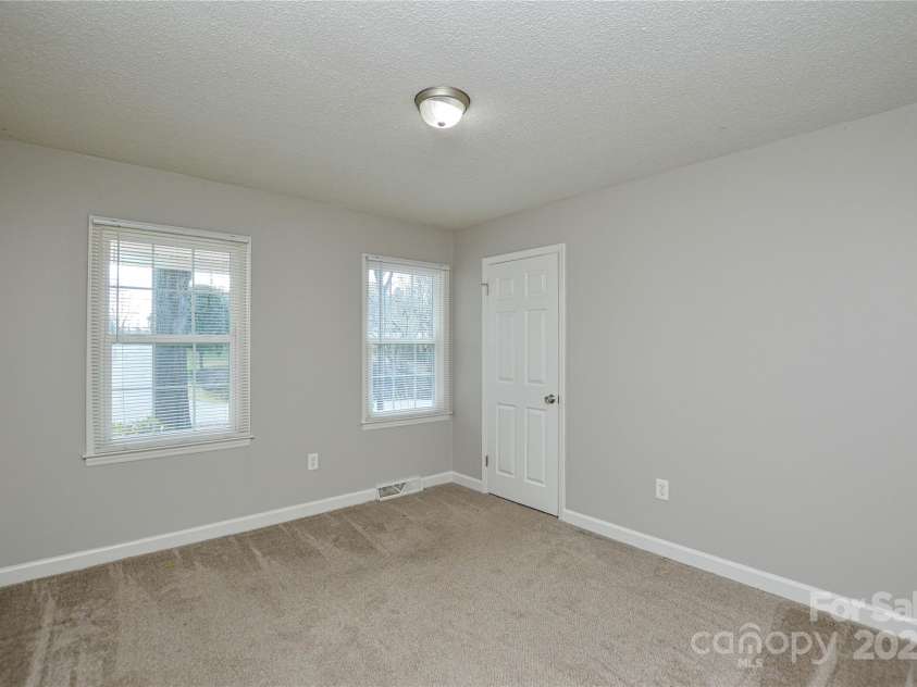 571 Amity Avenue, Concord, NC 28025.  MLS# CAR4230998, YatesRealty ID 3445. 