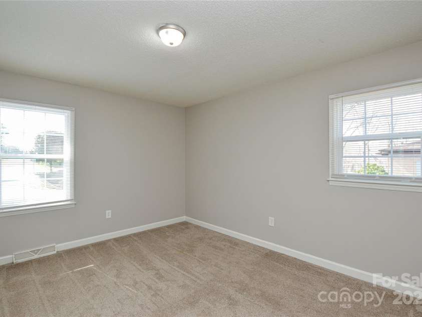 571 Amity Avenue, Concord, NC 28025.  MLS# CAR4230998, YatesRealty ID 3445. 