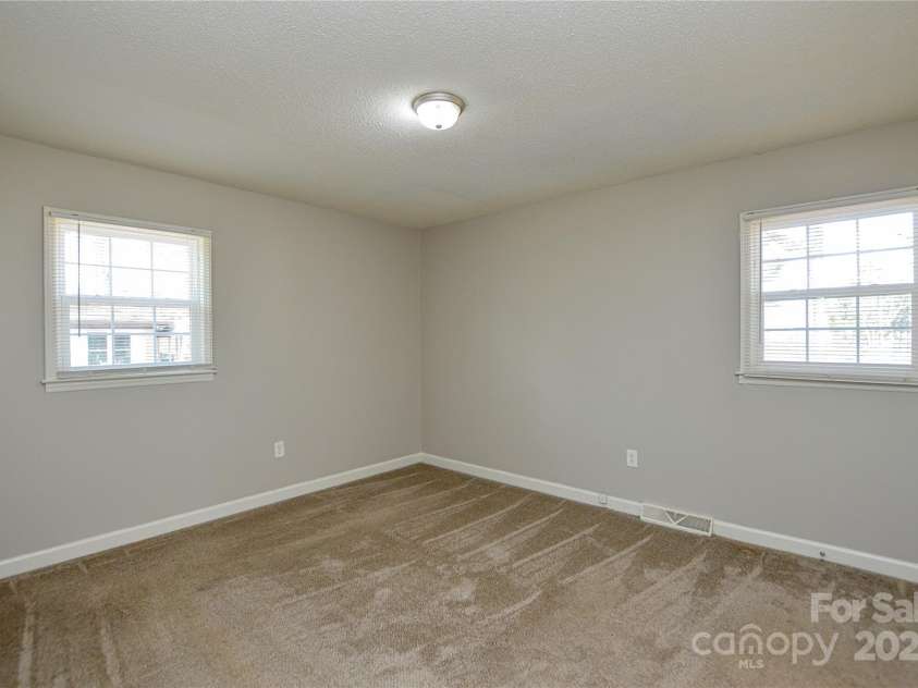 571 Amity Avenue, Concord, NC 28025.  MLS# CAR4230998, YatesRealty ID 3445. 