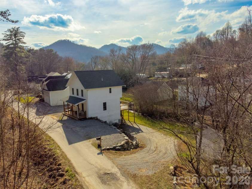 89 Stratford Place, Sylva, NC 28779.  MLS# CAR4354206, YatesRealty ID 3445. 