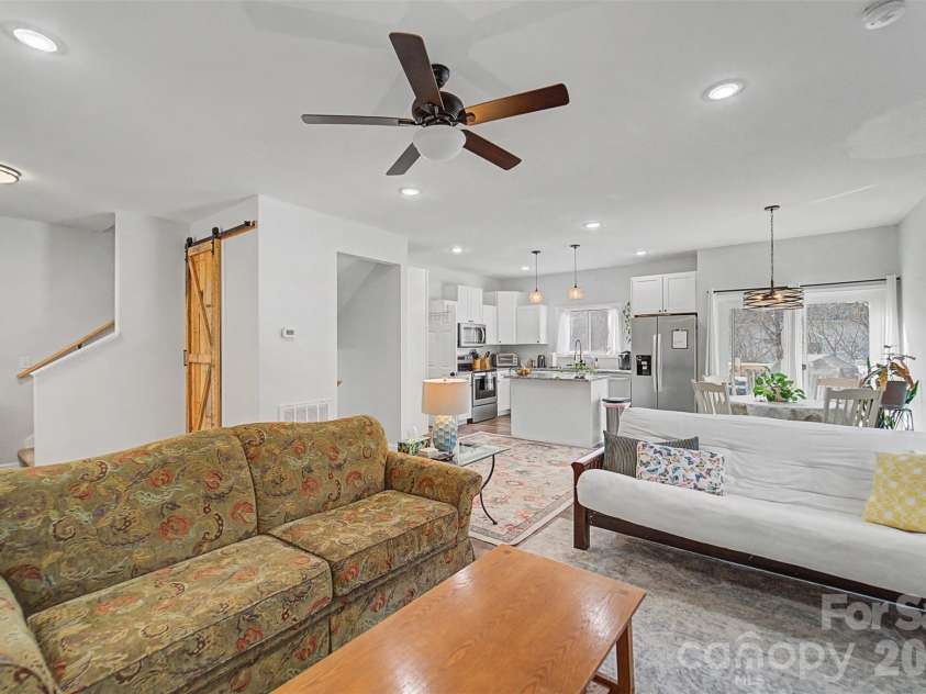 89 Stratford Place, Sylva, NC 28779.  MLS# CAR4354206, YatesRealty ID 3445. 