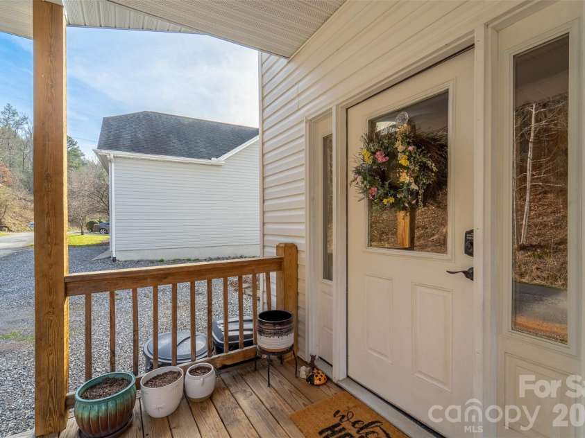 89 Stratford Place, Sylva, NC 28779.  MLS# CAR4354206, YatesRealty ID 3445. 