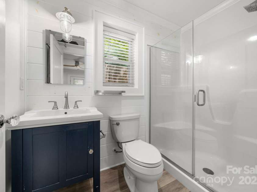 77 Mitchell Avenue, Asheville, NC 28806.  MLS# CAR4285971, YatesRealty ID 34450. 