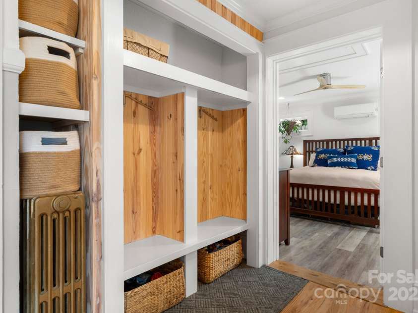 77 Mitchell Avenue, Asheville, NC 28806.  MLS# CAR4285971, YatesRealty ID 34450. A place for jackets, hats, gloves and shoes.