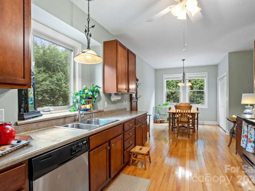 476 Village Greenway None, Flat Rock, NC 28731.  MLS# CAR4286291, YatesRealty ID 34451. 