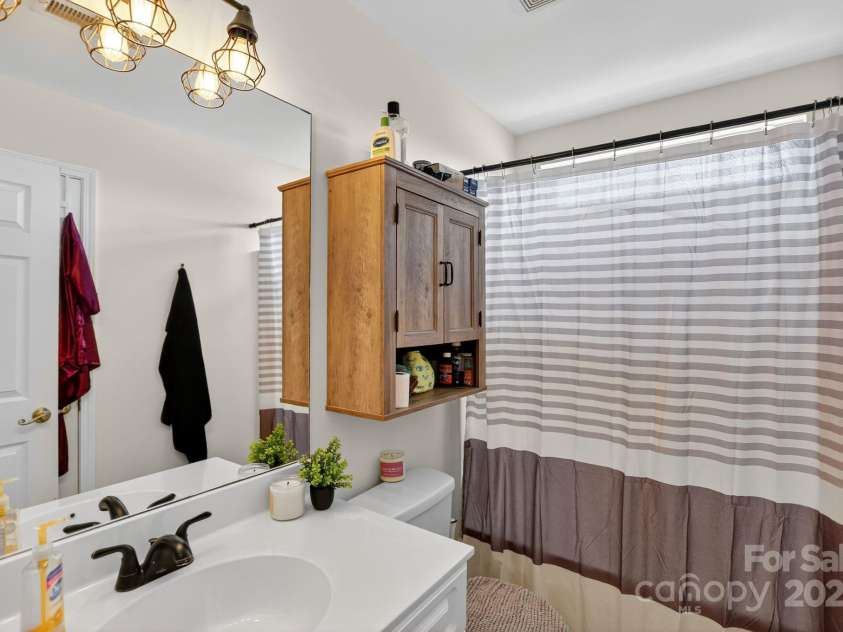 202 Killarney Trail, Moncks Corner, SC 29461.  MLS# CAR4295489, YatesRealty ID 34452. 