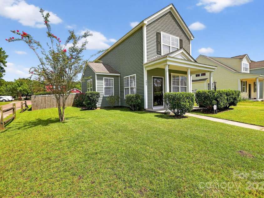 202 Killarney Trail, Moncks Corner, SC 29461.  MLS# CAR4328977, YatesRealty ID 34452. 