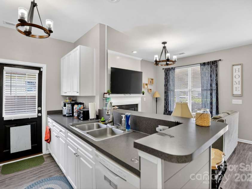 202 Killarney Trail, Moncks Corner, SC 29461.  MLS# CAR4328977, YatesRealty ID 34452. 