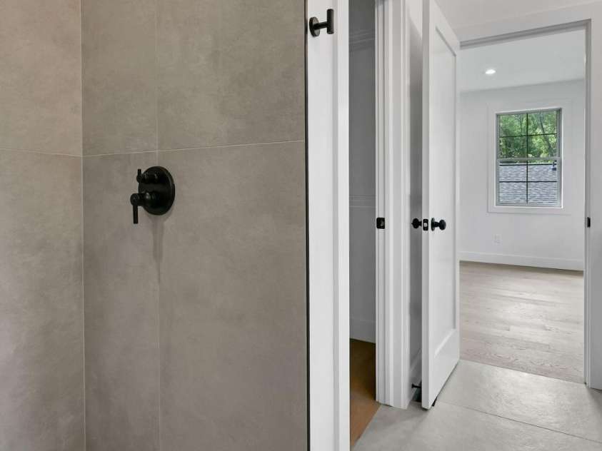 225 Edgewood Road, Asheville, NC 28803.  MLS# CAR4398598, YatesRealty ID 34454. Primary Shower