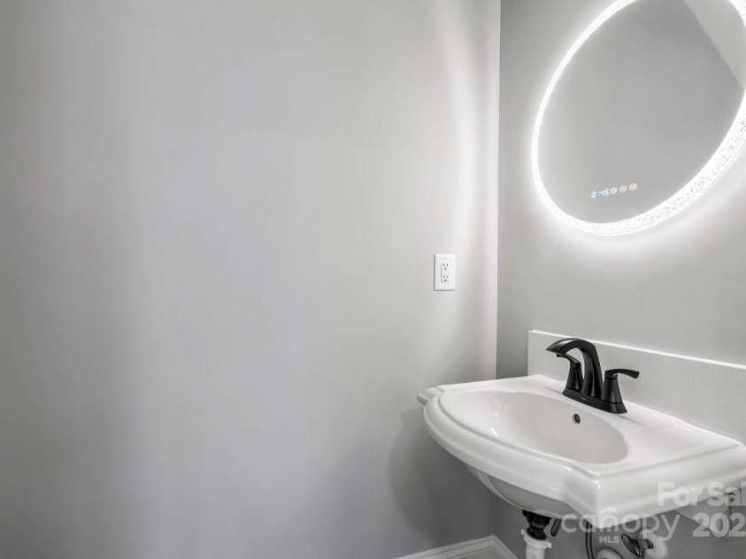 303 Lancaster Avenue, Monroe, NC 28112.  MLS# CAR4287621, YatesRealty ID 34454. 