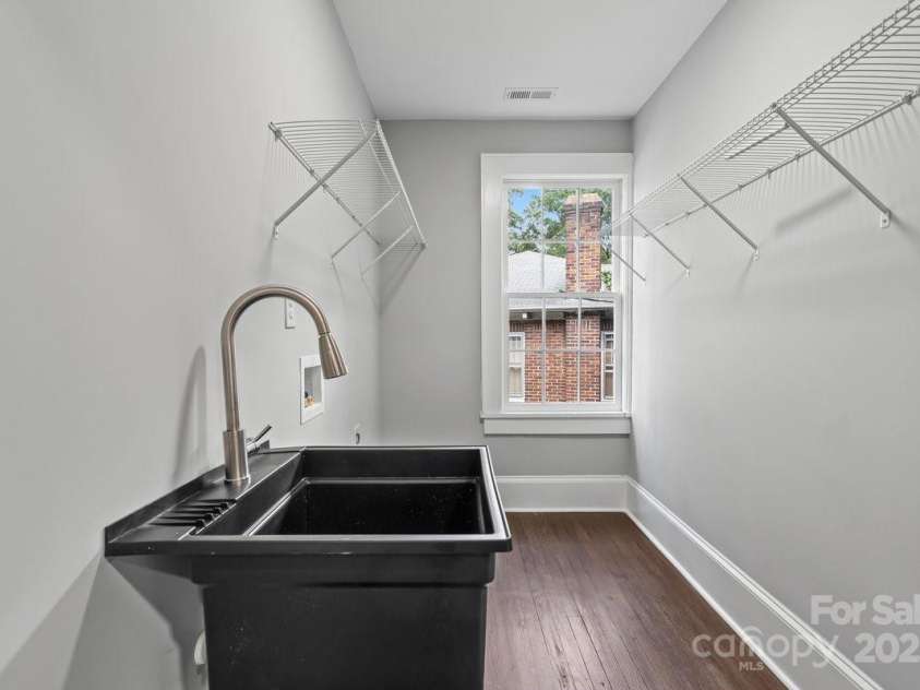 303 Lancaster Avenue, Monroe, NC 28112.  MLS# CAR4287621, YatesRealty ID 34454. 