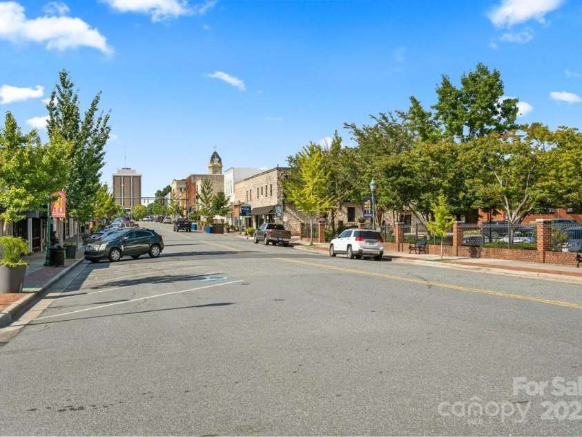 303 Lancaster Avenue, Monroe, NC 28112.  MLS# CAR4287621, YatesRealty ID 34454. 