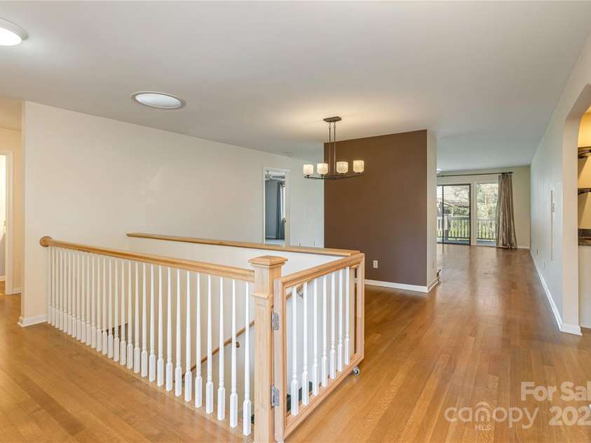 530 Crowfields Lane, Asheville, NC 28803.  MLS# CAR4294821, YatesRealty ID 34456. 