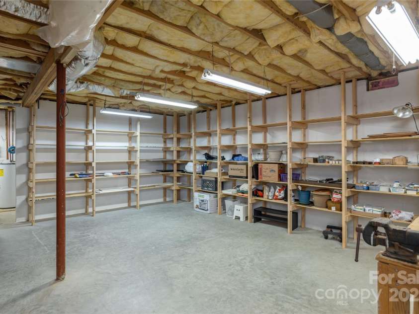 530 Crowfields Lane, Asheville, NC 28803.  MLS# CAR4294821, YatesRealty ID 34456. 
