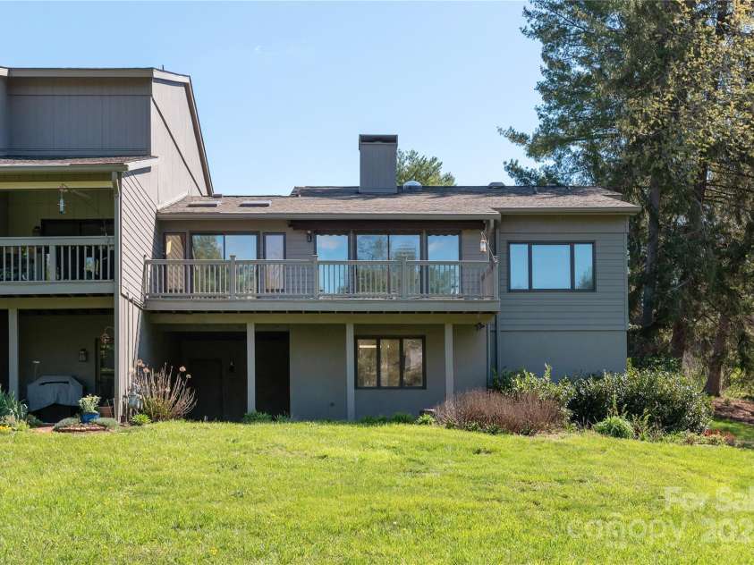 530 Crowfields Lane, Asheville, NC 28803.  MLS# CAR4294821, YatesRealty ID 34456. 