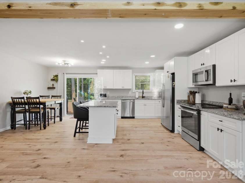 867 Lombardy Road, Rock Hill, SC 29730.  MLS# CAR4399576, YatesRealty ID 34456. 