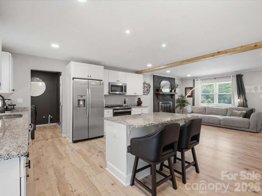 867 Lombardy Road, Rock Hill, SC 29730.  MLS# CAR4399576, YatesRealty ID 34456. 