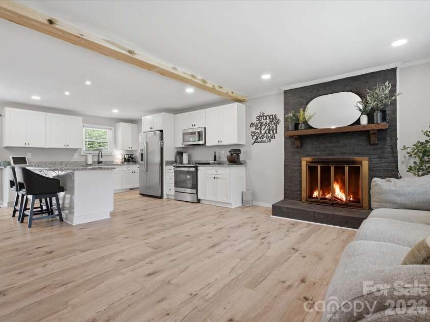 867 Lombardy Road, Rock Hill, SC 29730.  MLS# CAR4399576, YatesRealty ID 34456. 