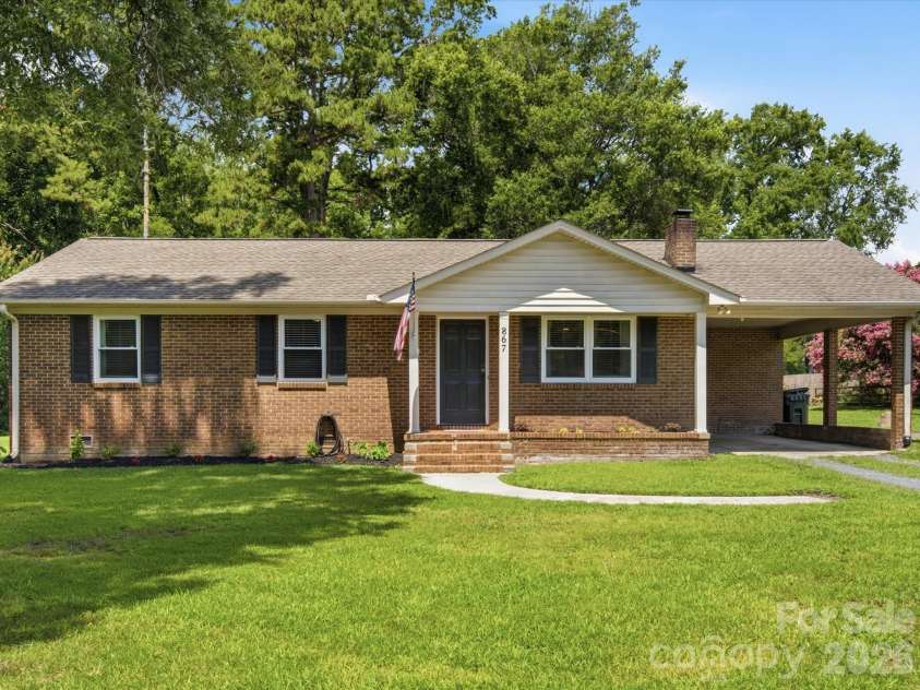 867 Lombardy Road, Rock Hill, SC 29730.  MLS# CAR4399576, YatesRealty ID 34456. 