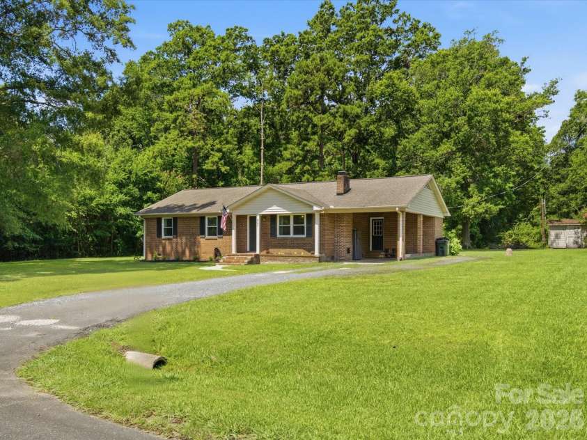 867 Lombardy Road, Rock Hill, SC 29730.  MLS# CAR4399576, YatesRealty ID 34456. 