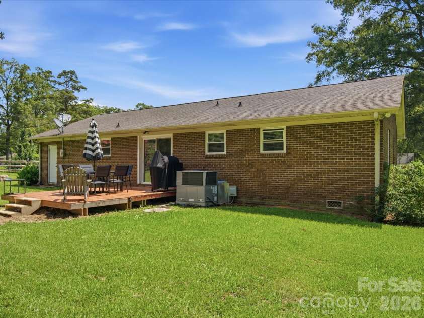 867 Lombardy Road, Rock Hill, SC 29730.  MLS# CAR4399576, YatesRealty ID 34456. 