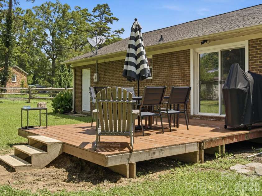 867 Lombardy Road, Rock Hill, SC 29730.  MLS# CAR4399576, YatesRealty ID 34456. 