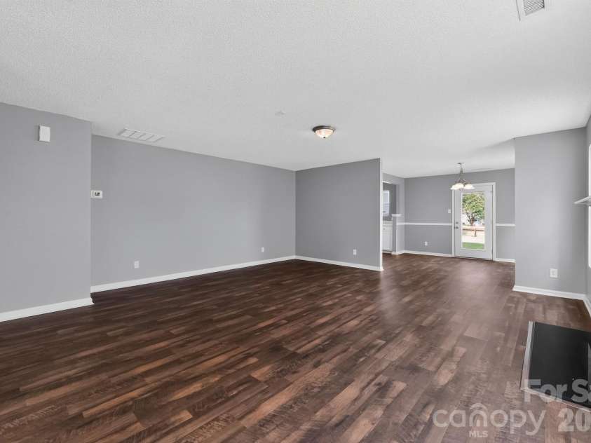 1444 Tygress Drive, Kannapolis, NC 28081.  MLS# CAR4396724, YatesRealty ID 34457. 